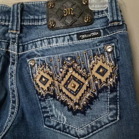 Miss Me 28 Distressed Capris Embroidered Blue Capri Jeans - Picture 2 of 15